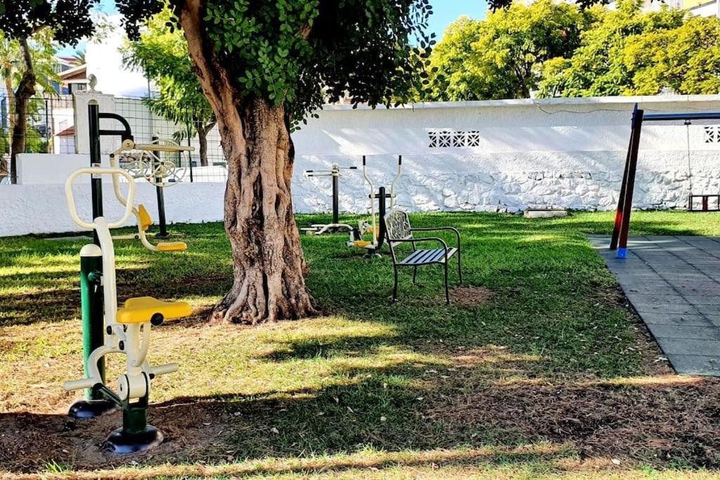 One Palm View 2-bdr - A Step From The Ocean! Apartment Benalmadena