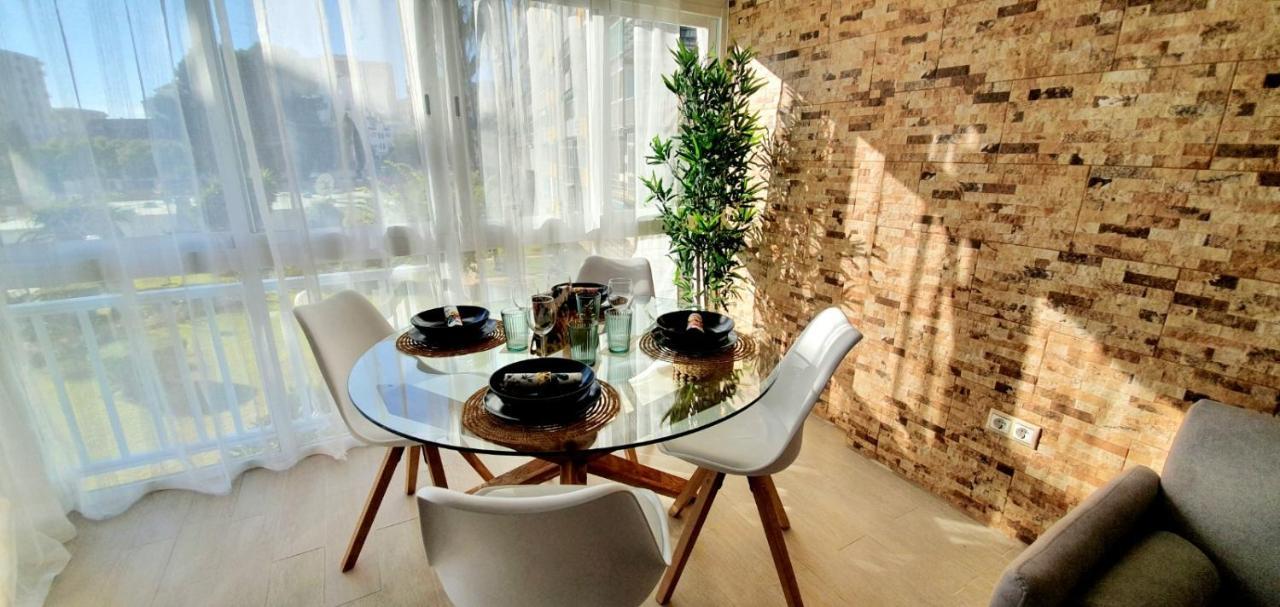 Apartment One Palm View 2-bdr - A Step From The Ocean! *