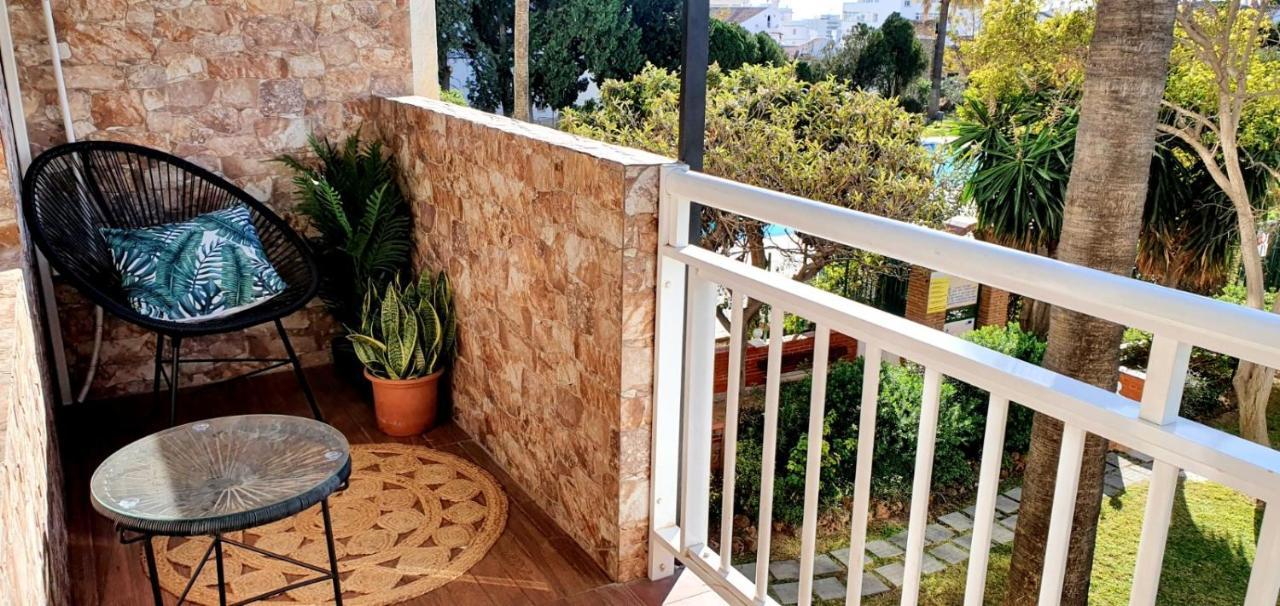One Palm View 2-bdr - A Step From The Ocean! Apartment Benalmadena