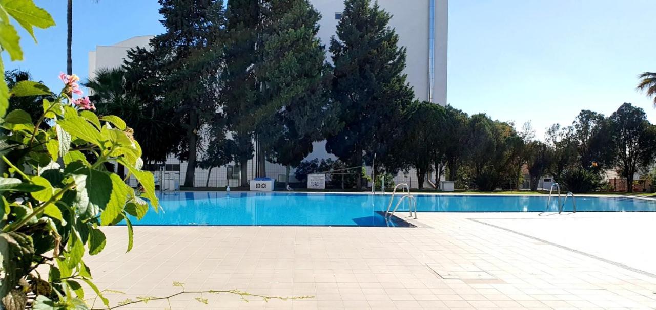 One Palm View 2-bdr - A Step From The Ocean! Apartment Benalmadena